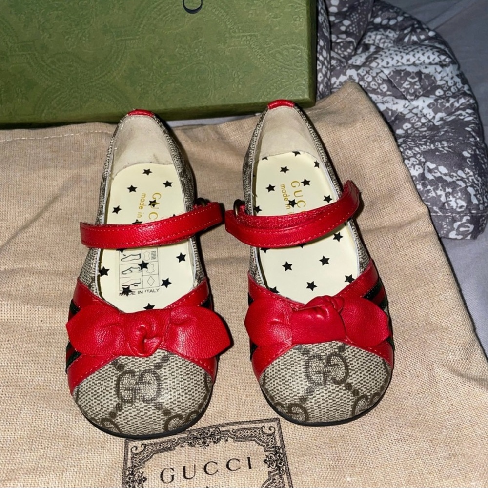Gucci Red and Brown Dress Shoes with Bow